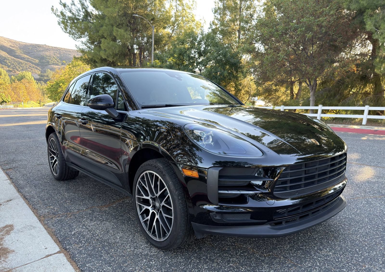 Used 2019 Porsche Macan AWD/4WD image 7