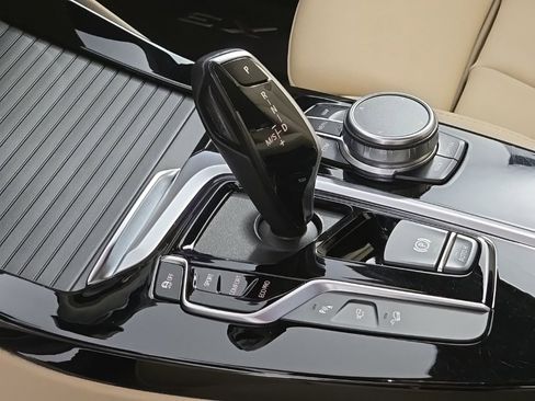 Used 2021 BMW X3 xDrive30i w/ Premium Package image 26