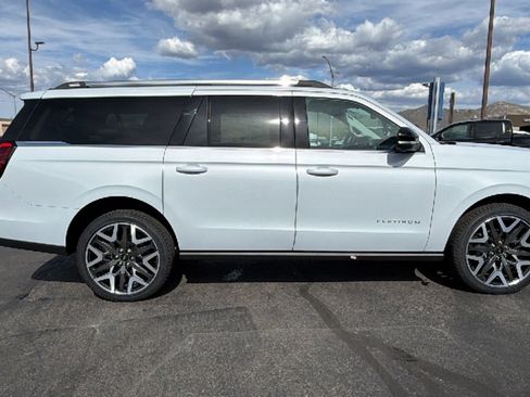 New 2026 Ford Expedition Max Platinum AWD/4WD image 2