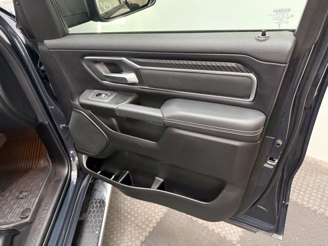 Used 2025 RAM 1500 Big Horn AWD/4WD image 39