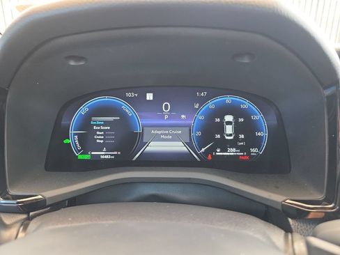 Used 2025 Toyota Camry XSE FWD image 12