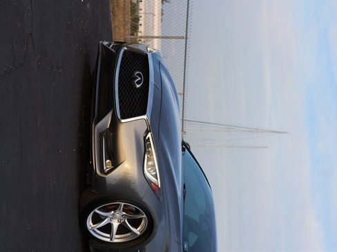 Used 2017 INFINITI Q60 2.0t w/ Premium Plus Package 2.0T image 2