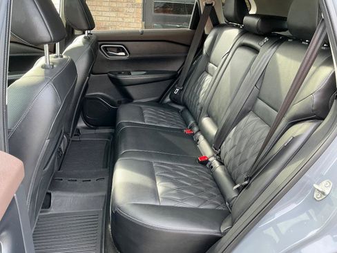 Used 2023 Nissan Rogue Platinum w/ Platinum Premium Package FWD image 10