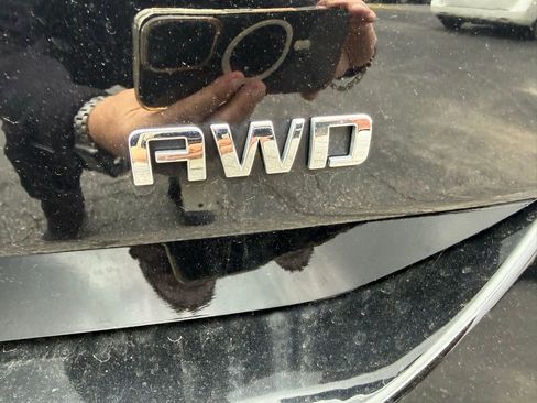 Used 2024 Chevrolet Equinox LS image 5