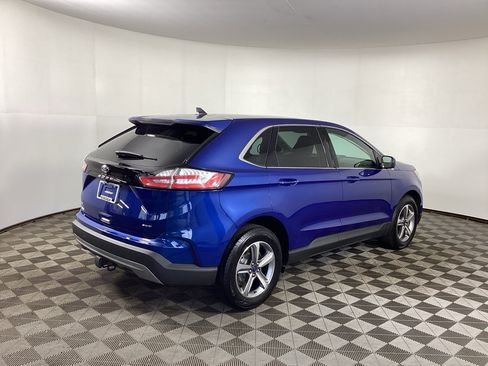 Used 2021 Ford Edge SEL w/ Convenience Package AWD/4WD image 2