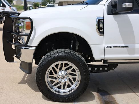 Used 2020 Ford F250 Lariat w/ Lariat Ultimate Package AWD/4WD image 12