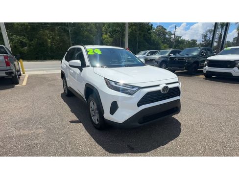 Used 2024 Toyota RAV4 XLE FWD image 8