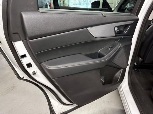 Used 2024 Acura MDX SH-AWD w/ Technology Package image 19