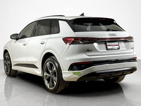Certified 2023 Audi Q4 e-tron Premium Plus w/ Premium Plus AWD/4WD image 3