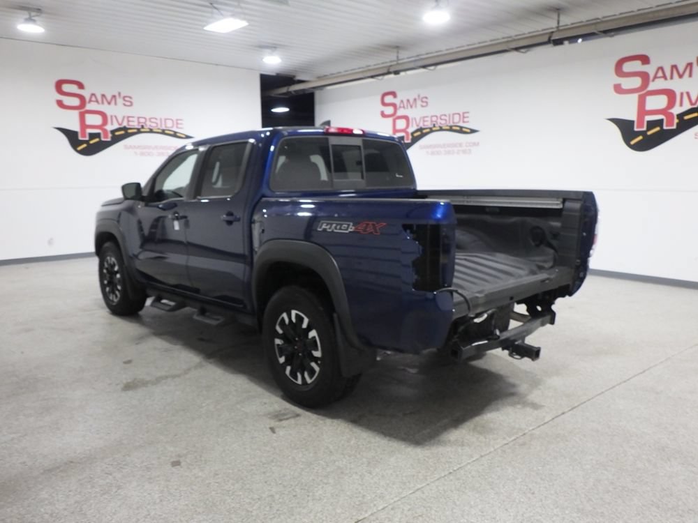Used 2022 Nissan Frontier PRO-4X AWD/4WD image 2