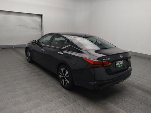 Used 2021 Nissan Altima 2.5 SV FWD image 5