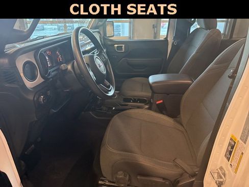 Used 2024 Jeep Gladiator Sport image 13