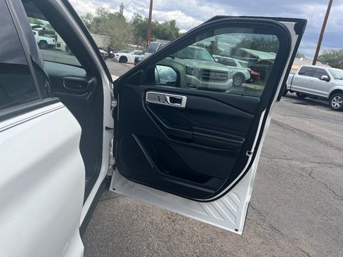 Used 2020 Ford Explorer Platinum image 42