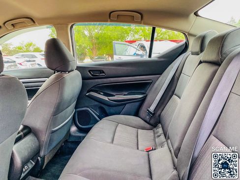 Used 2023 Nissan Altima 2.5 SV AWD/4WD image 28