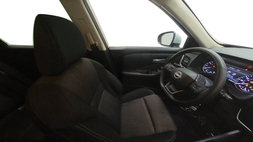Certified 2025 Nissan Rogue SV AWD/4WD image 30
