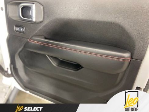 Used 2020 Jeep Gladiator Rubicon AWD/4WD image 13