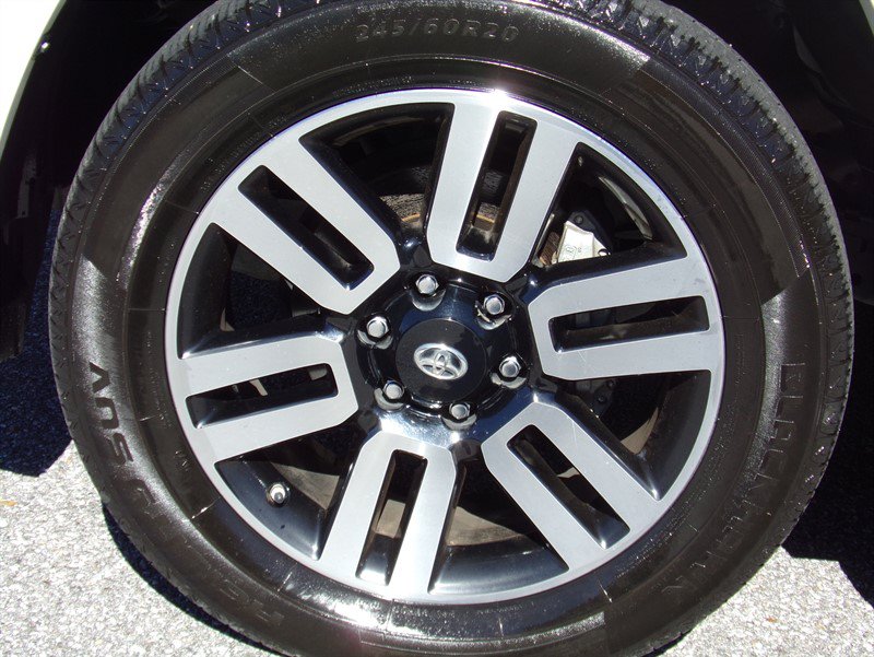 Used 2021 Toyota 4Runner Limited AWD/4WD image 17