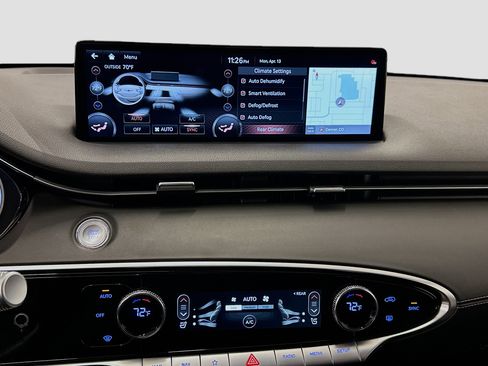 Used 2025 Genesis GV70 2.5T image 24