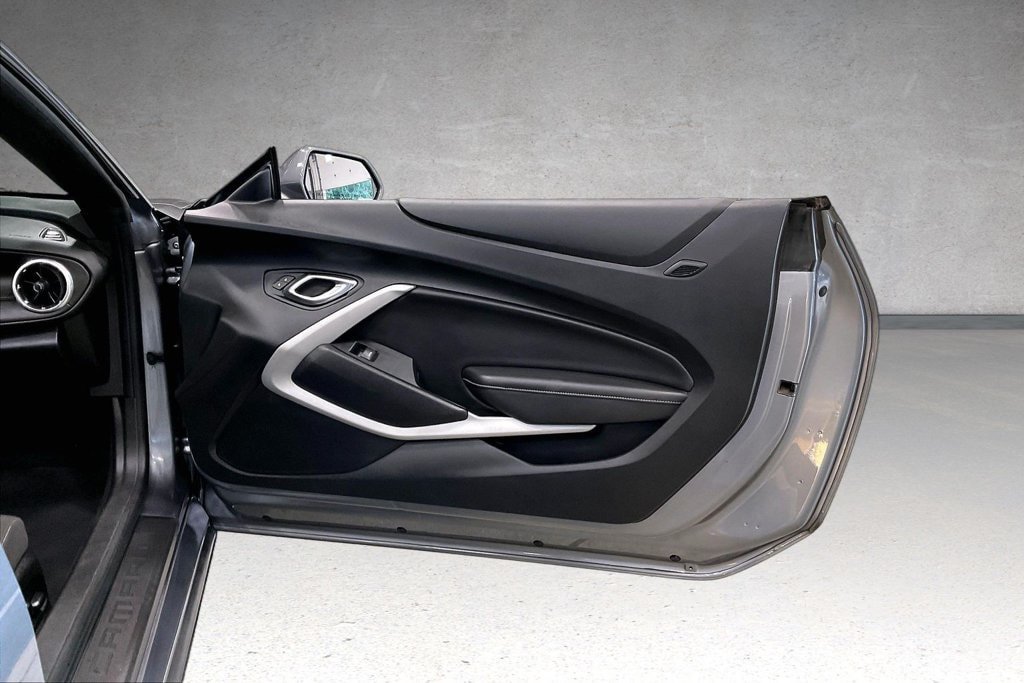 Used 2019 Chevrolet Camaro LT RWD image 26