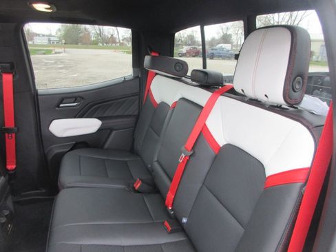 New 2026 GMC Canyon AT4X AWD/4WD image 14
