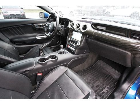 Used 2017 Ford Mustang GT Premium image 25