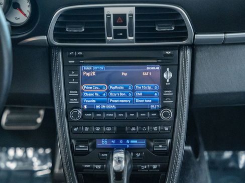 Used 2011 Porsche 911 Turbo S image 25