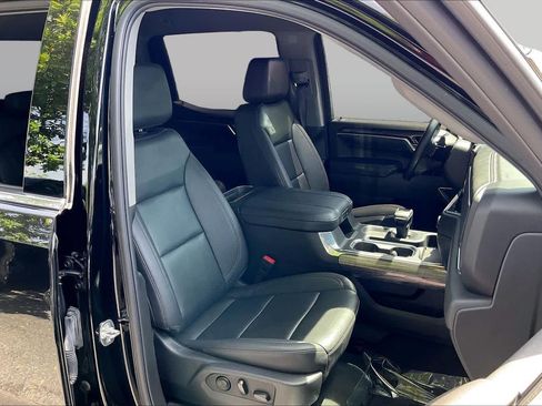 Used 2025 Chevrolet Silverado 1500 LTZ AWD/4WD image 8