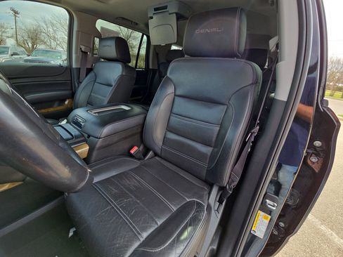 Used 2017 GMC Yukon Denali w/ Enhanced Security Package image 11