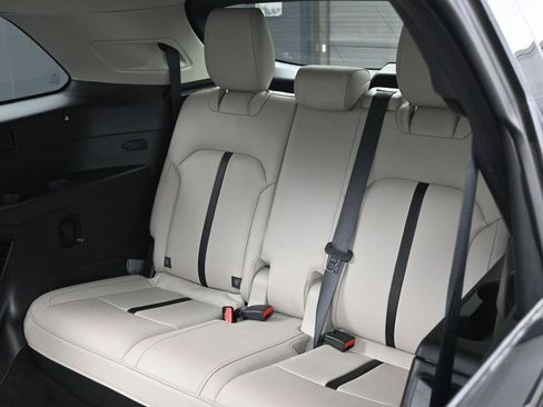 Used 2024 MAZDA CX-90 3.3 Turbo w/ Preferred Plus image 34