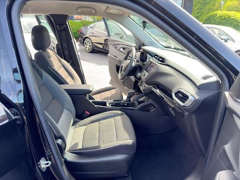 Used 2021 Chevrolet TrailBlazer LS FWD image 28