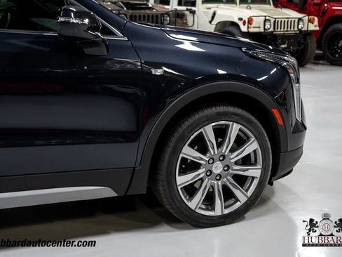 Used 2023 Cadillac XT4 Premium Luxury FWD image 32