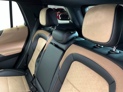 New 2027 Chevrolet Equinox ACTIV w/ Safety and Technology Package AWD/4WD image 21
