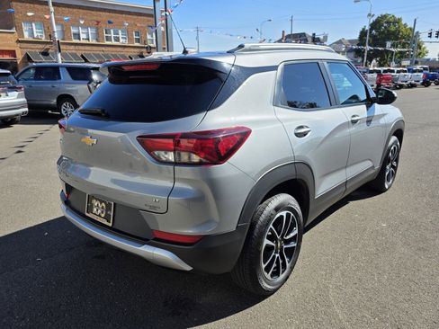 Used 2025 Chevrolet TrailBlazer LT image 8