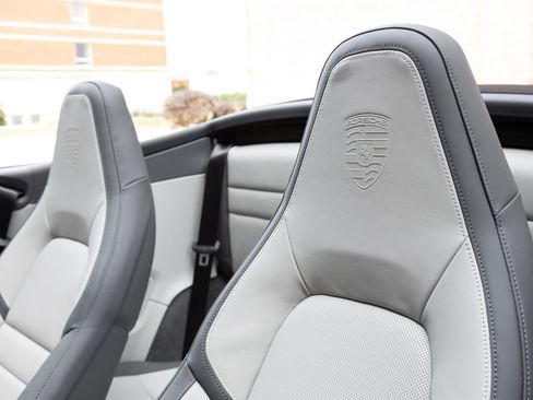 Certified 2026 Porsche 911 Carrera RWD image 25