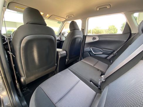 Used 2024 Kia Soul LX w/ Option Group 015 image 23
