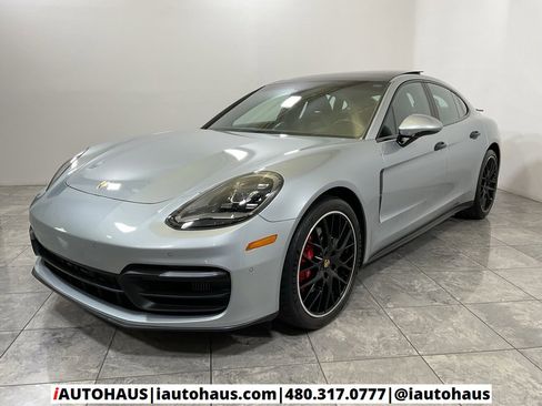 Used 2022 Porsche Panamera 4S w/ Premium Package image 3