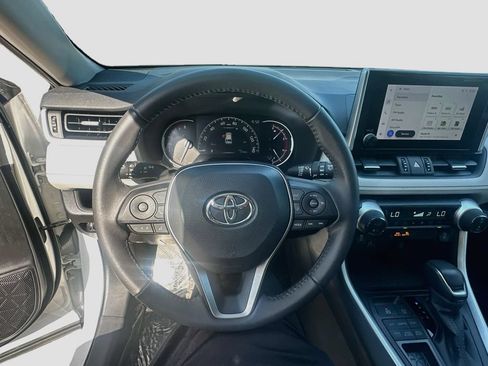 Used 2024 Toyota RAV4 XLE Premium AWD/4WD image 10