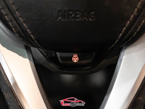 Used 2018 BMW 530e w/ Premium Package 2 image 26