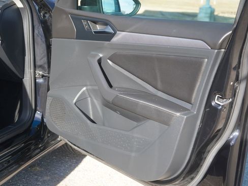 Used 2024 Volkswagen Jetta SE image 19