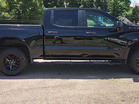 Used 2021 Chevrolet Silverado 1500 Custom Trail Boss AWD/4WD image 7