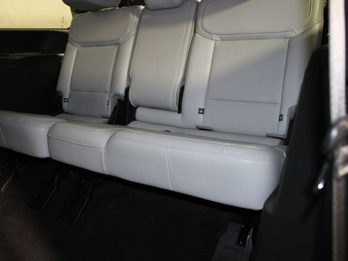 Certified 2025 Ford Expedition Platinum image 13