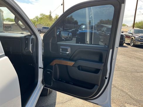 Used 2016 Chevrolet Silverado 1500 LTZ w/ Sport Package AWD/4WD image 38
