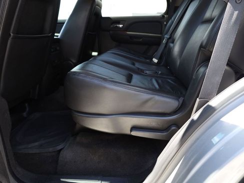 Used 2012 Chevrolet Tahoe LT AWD/4WD image 17