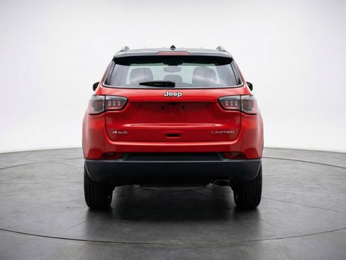 Used 2025 Jeep Compass Limited AWD/4WD image 7