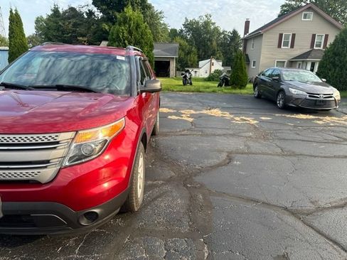 Used 2014 Ford Explorer 4WD image 3