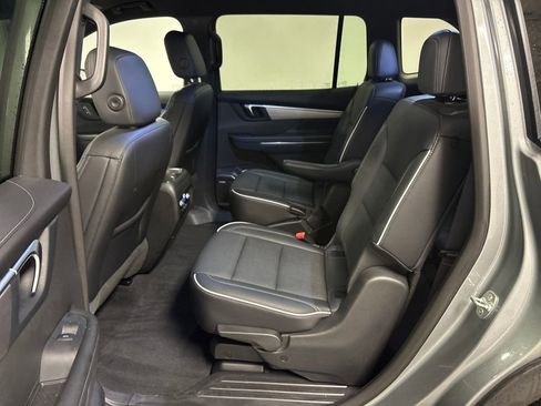 Used 2025 Buick Enclave Preferred image 30