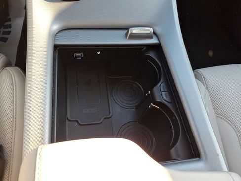 Used 2024 Hyundai Palisade Limited image 17