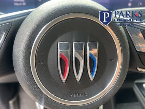 Used 2025 Buick Enclave Preferred image 24