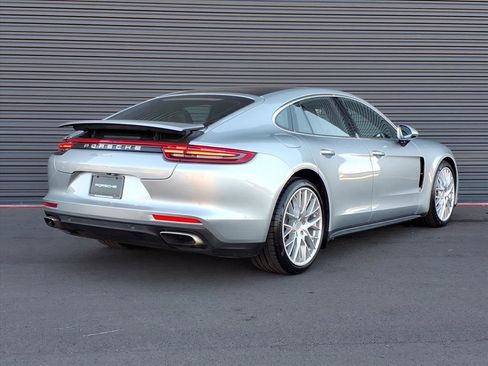 Certified 2019 Porsche Panamera image 29