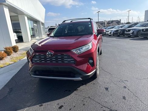 Used 2019 Toyota RAV4 Limited image 7